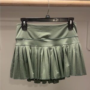 Women's Green Pleated Skirt